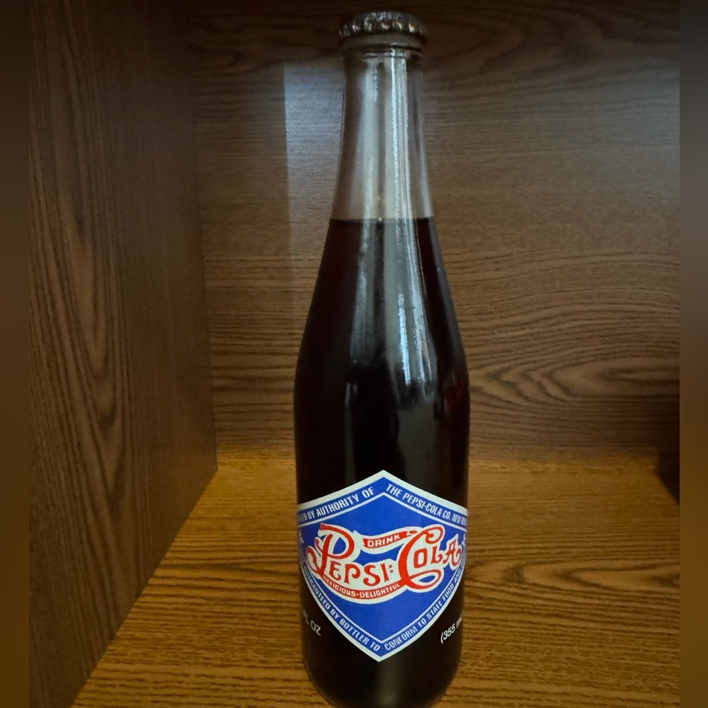 Pepsi-Cola Vintage Bottle 1998